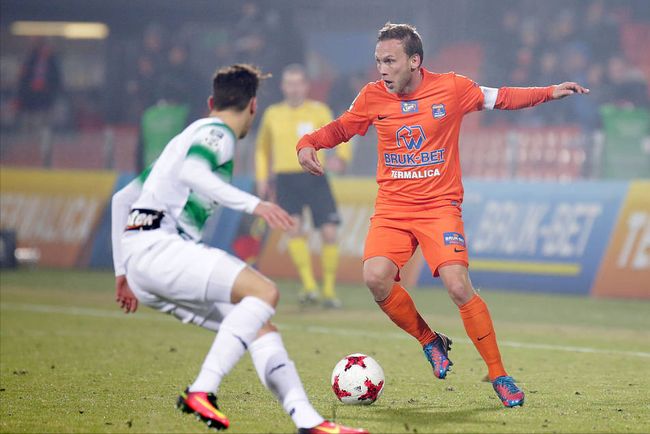 保障尤其是 保障尤其是