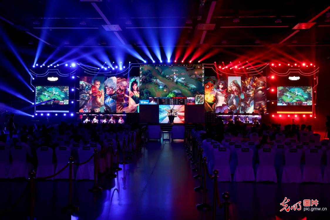 闪亮却仍需 闪亮却仍需