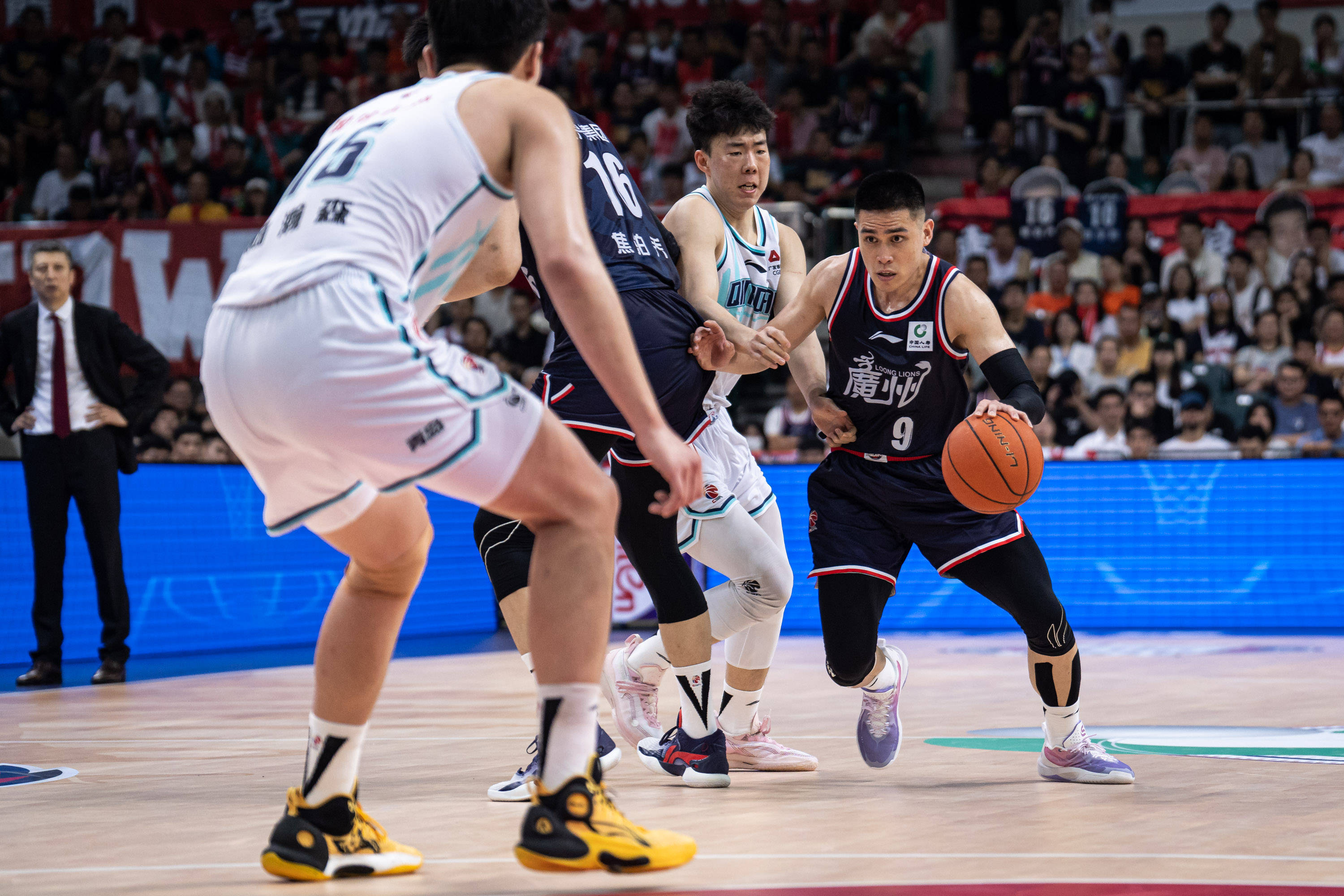 对手站位失 对手站位失